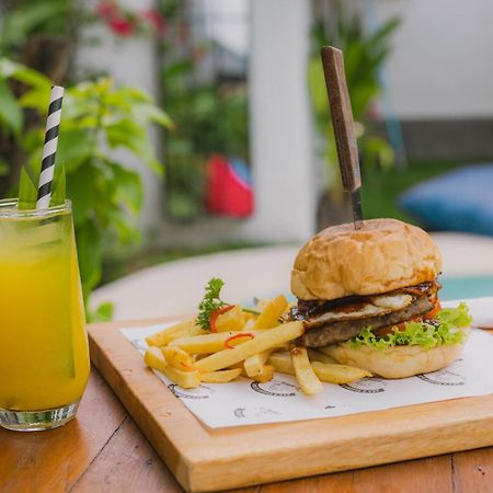 What The Duck Backpackers Canggu Exterior foto