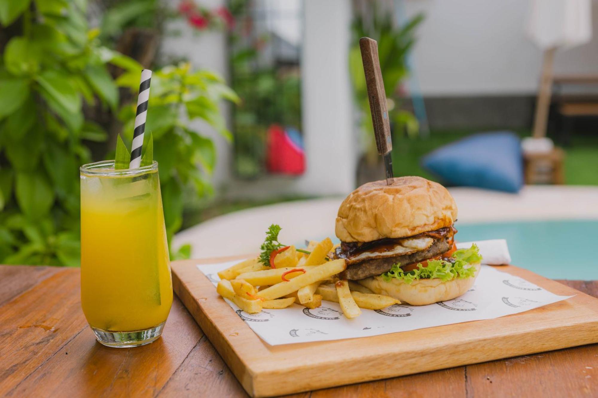 What The Duck Backpackers Canggu Exterior foto